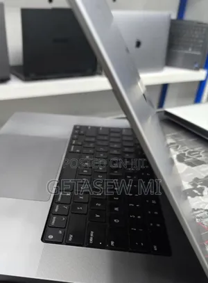 New Laptop Apple MacBook Pro 2021 M1 64GB Apple M1 Max SSD 1T