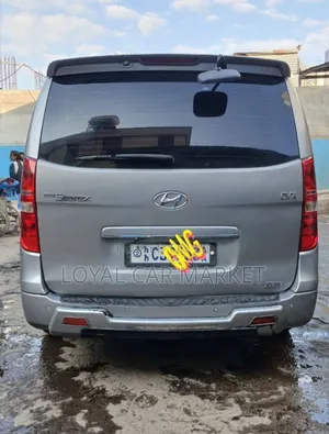 Hyundai Starex 2015 Silver