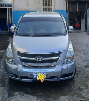 Hyundai Starex 2015 Silver