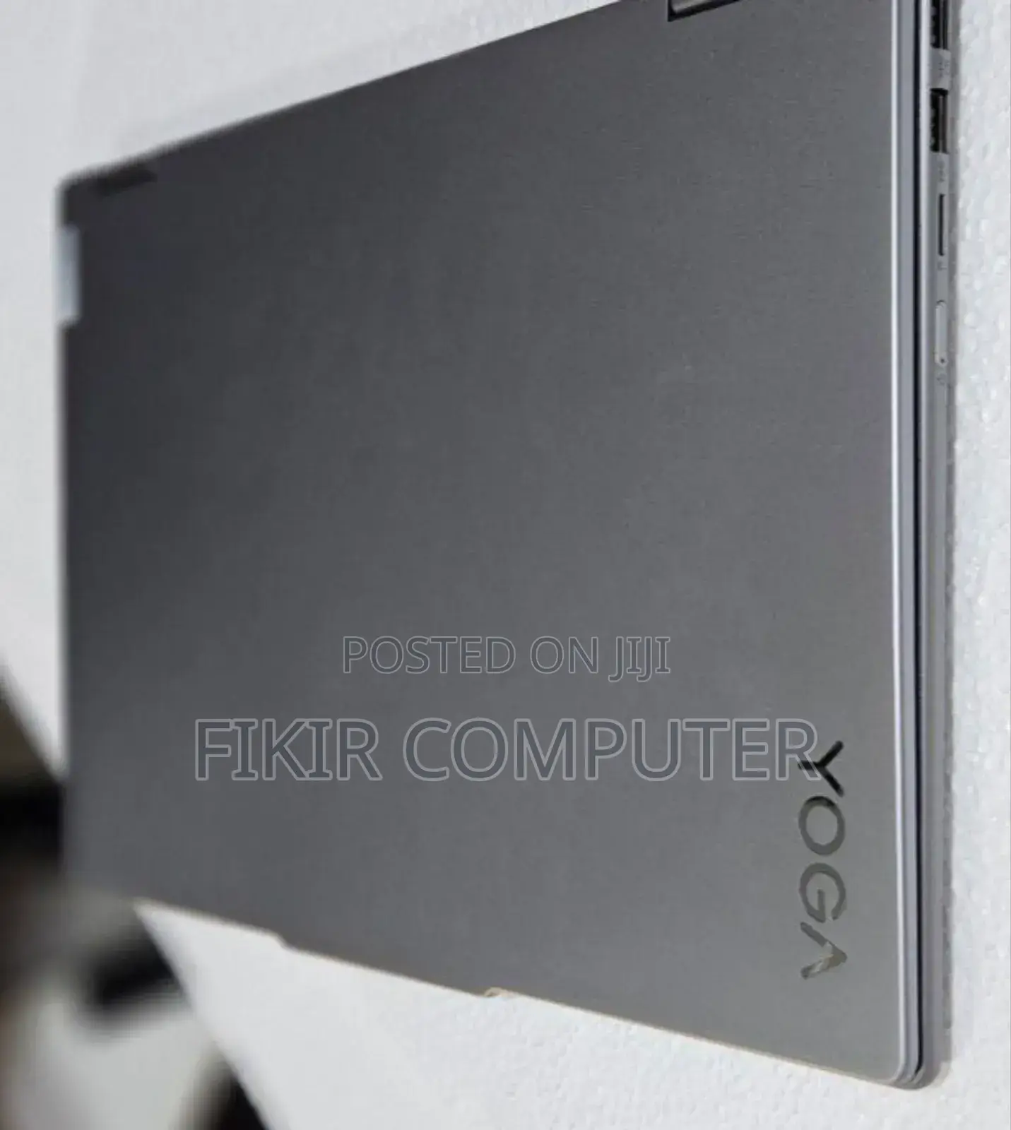 New Laptop Lenovo Yoga 7i 16GB Intel Core I7 SSD 512GB