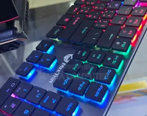 New Laptop MSI Raider GE68HX 13vi-202us 32GB Intel Core I9 SSD 1T