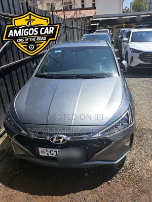 Photo - Hyundai Avante 2020 Silver