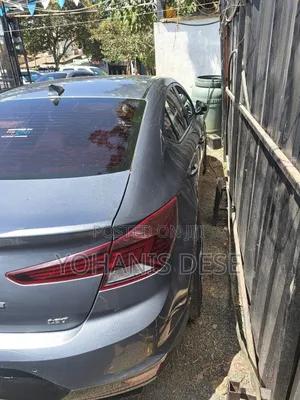 Hyundai Avante 2020 Silver