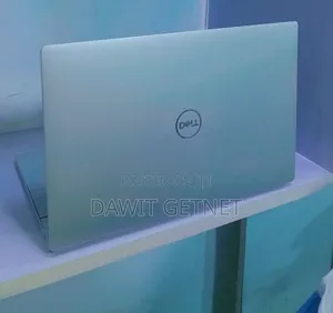 New Laptop Dell XPS 13 32GB Intel Core i7 SSD 512GB