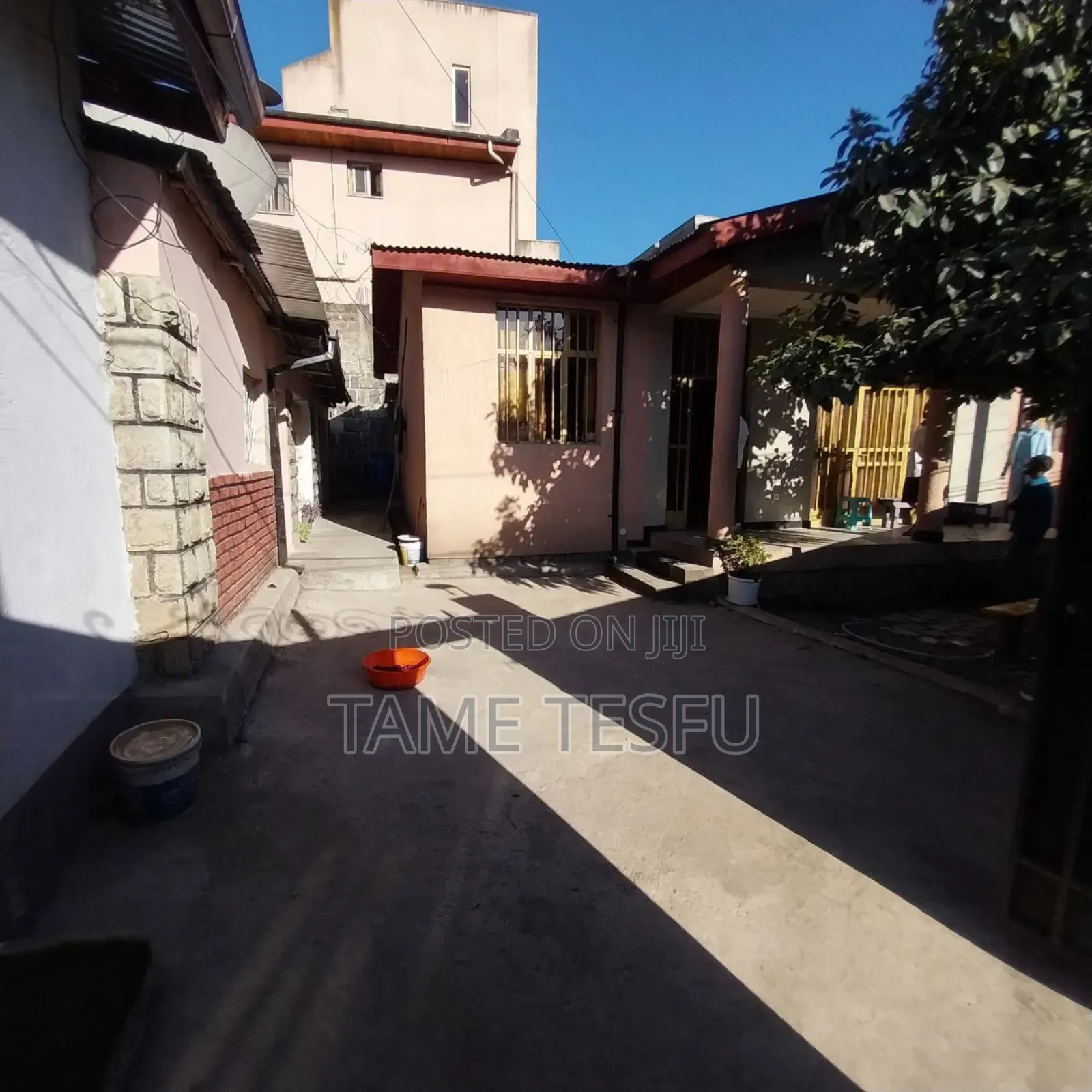 Furnished 5bdrm House in ወሰን, Yeka for sale