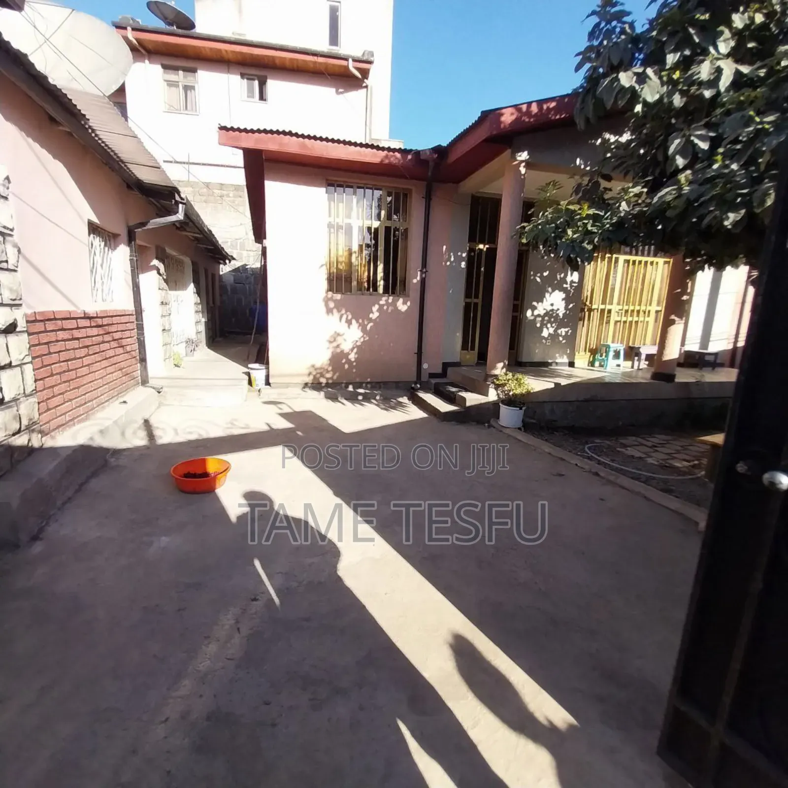 Furnished 5bdrm House in ወሰን, Yeka for sale