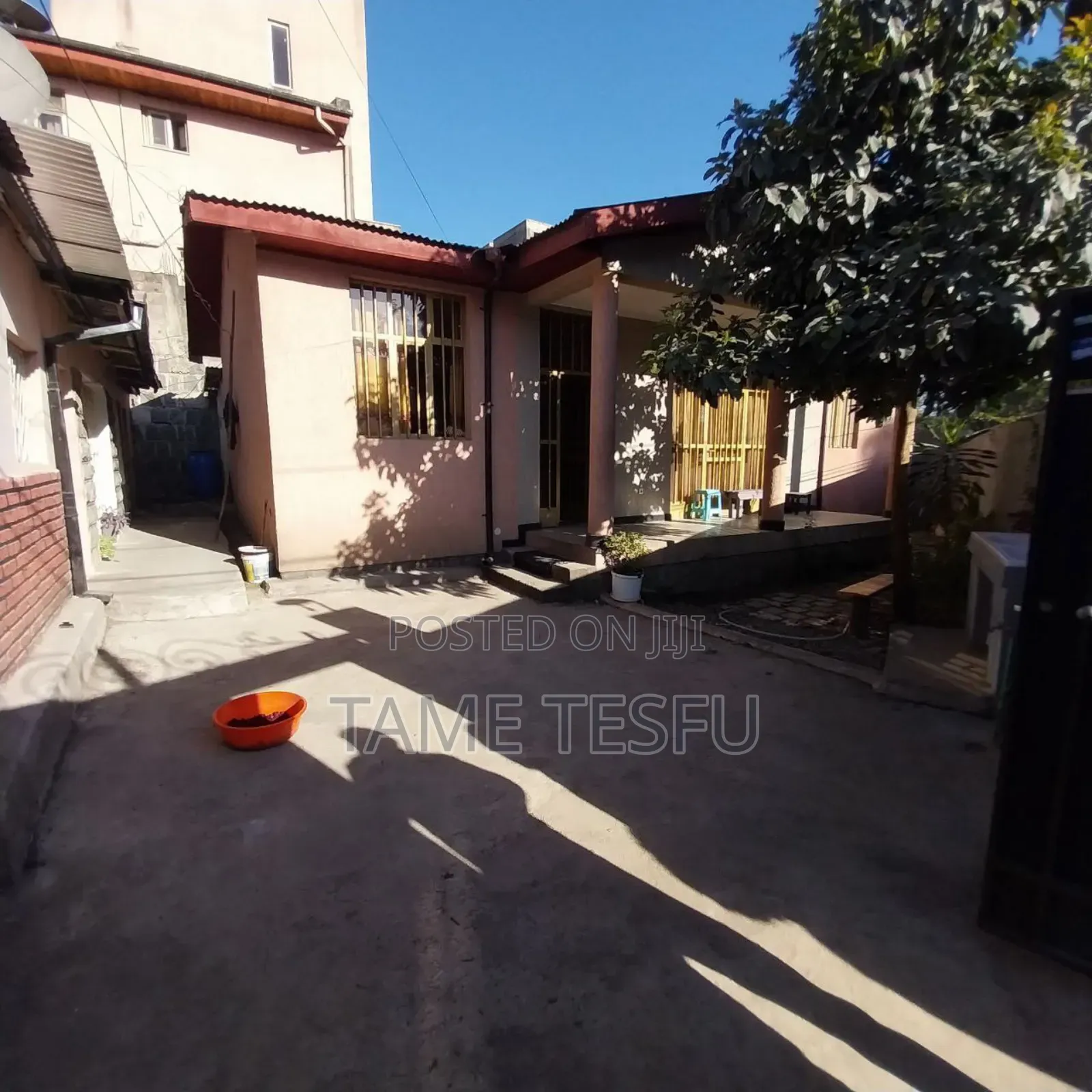 Furnished 5bdrm House in ወሰን, Yeka for sale