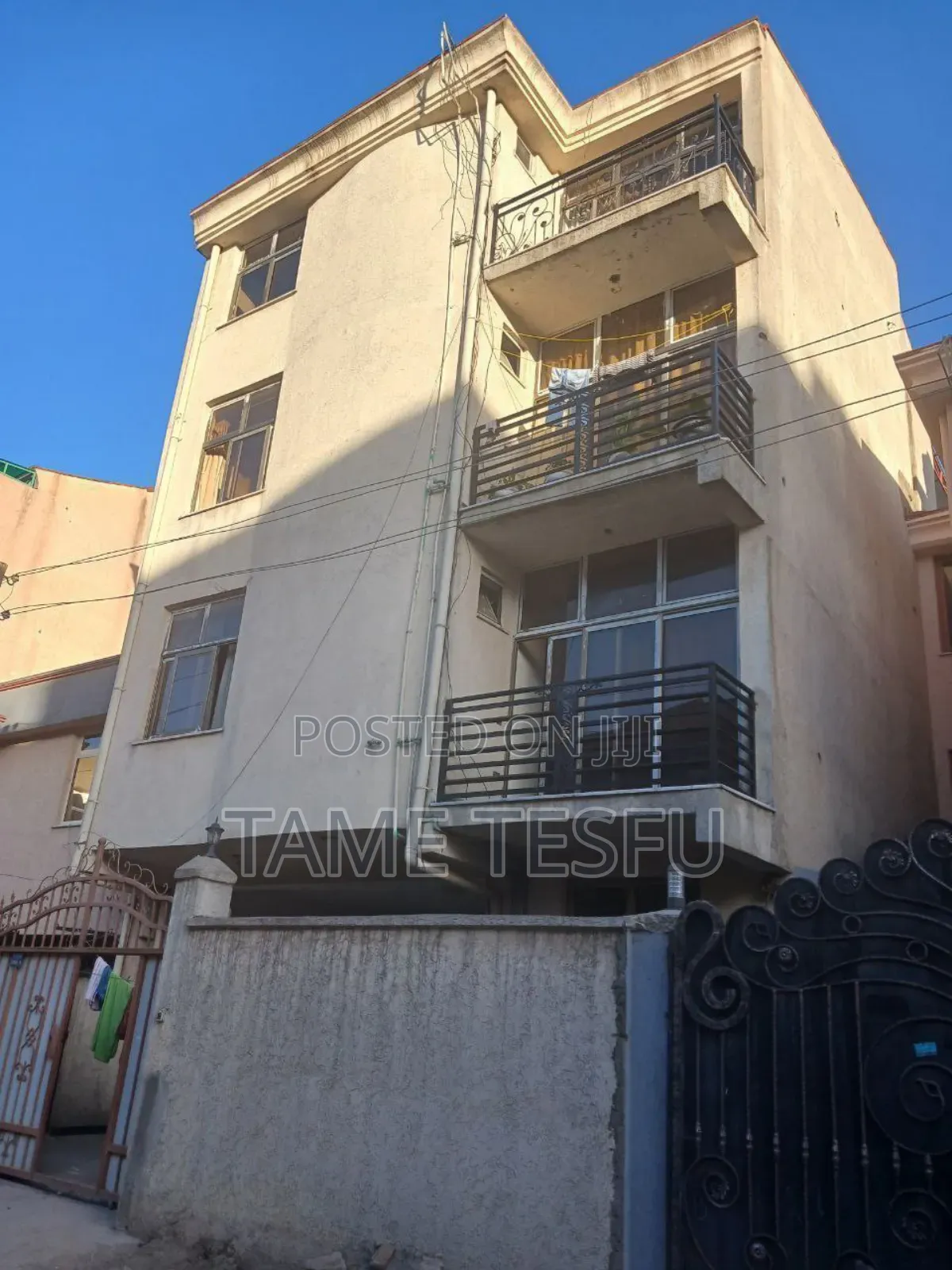 Furnished 8bdrm House in ሀያት, Bole for sale