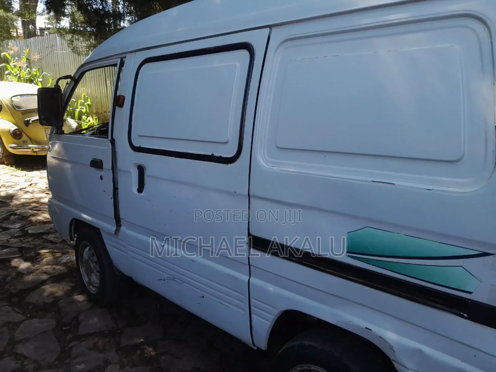 Daewoo BF105 2002 White