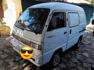 Daewoo BF105 2002 White