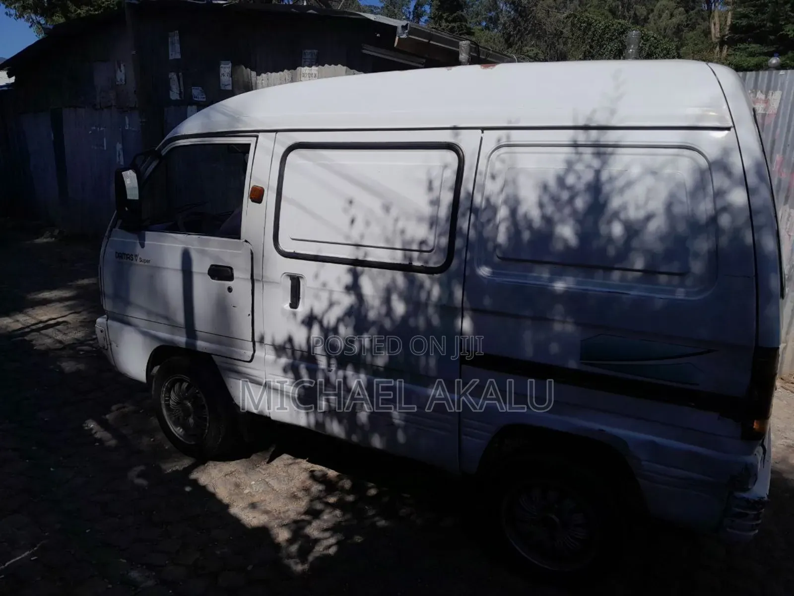 Daewoo BF105 2002 White