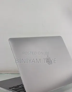 New Apple MacBook Pro Max 2023 M2 14-Inch 8GB Intel Core I5 SSD 256GB