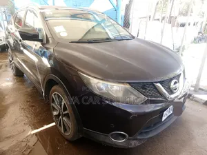 Nissan Qashqai 2015 Brown