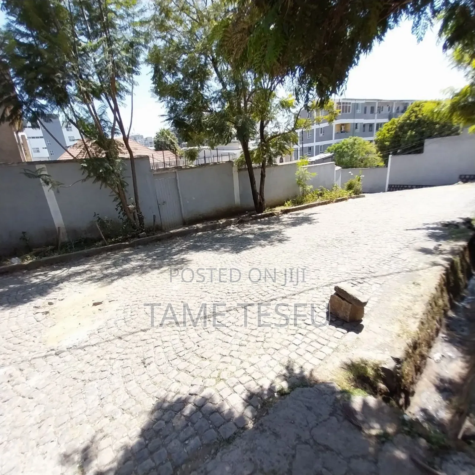 Furnished 4bdrm House in ሾላ, Yeka for sale