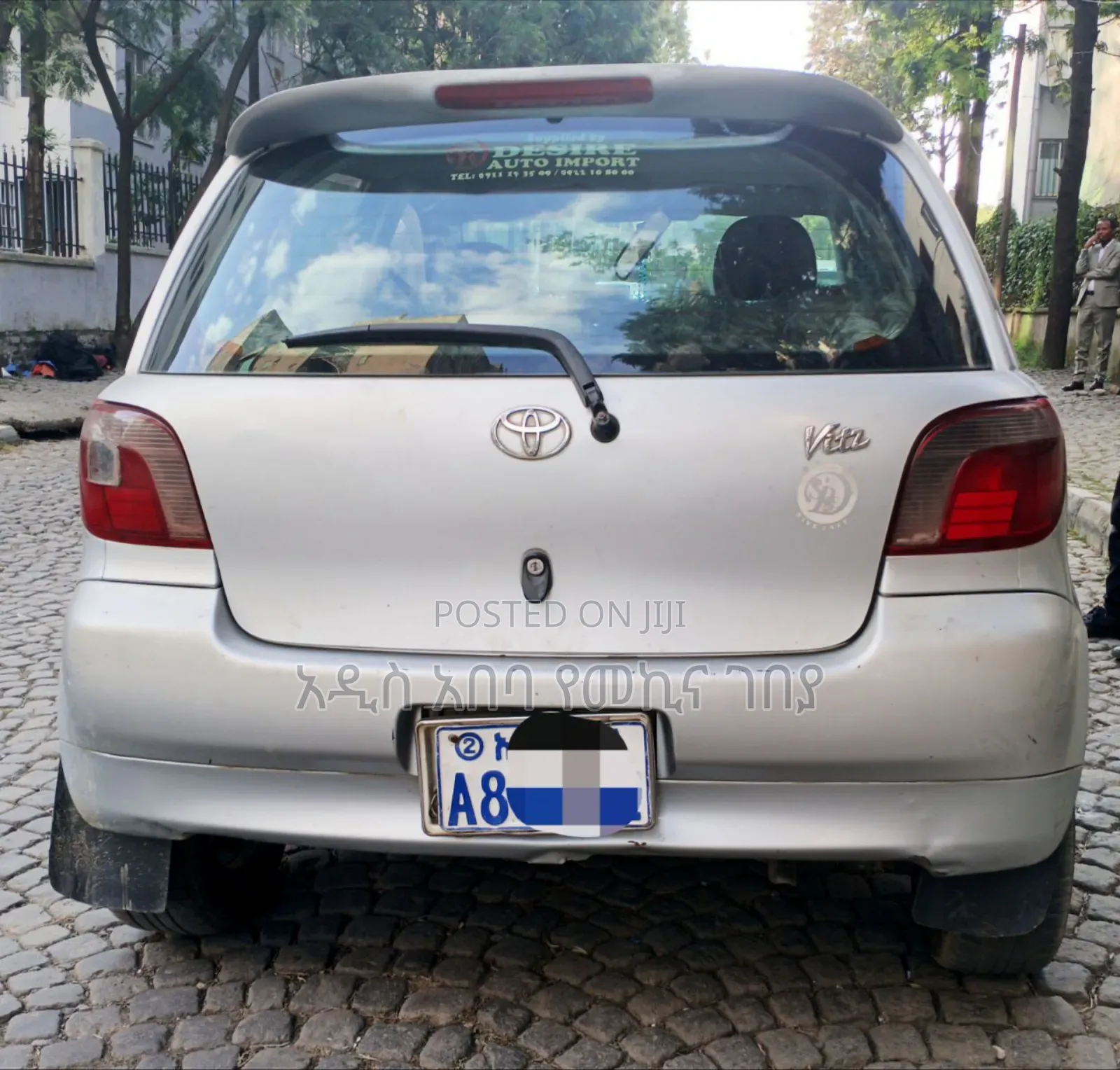 Toyota Vitz 2001 Silver
