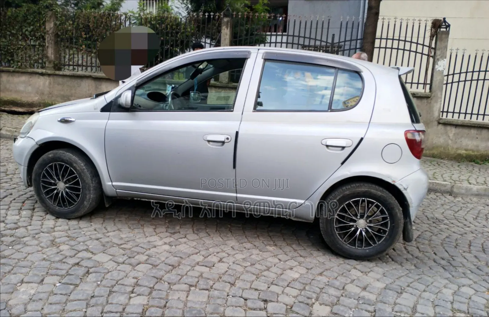 Toyota Vitz 2001 Silver