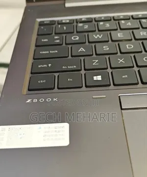 New Laptop HP ZBook Firefly G8 16GB Intel Core I7 SSD 512GB