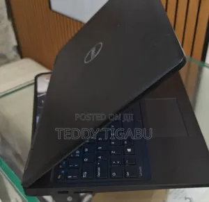 Photo - New Laptop Dell Latitude 5580 16GB Intel Core i5 SSD 256GB