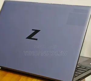 New Laptop HP ZBook Firefly 15 G7 16GB Intel Core I7 SSD 512GB
