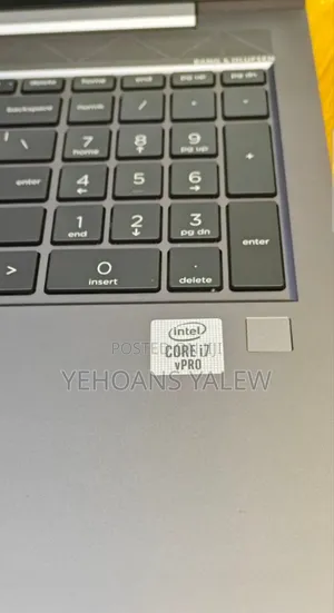 New Laptop HP ZBook Firefly 15 G7 16GB Intel Core I7 SSD 512GB