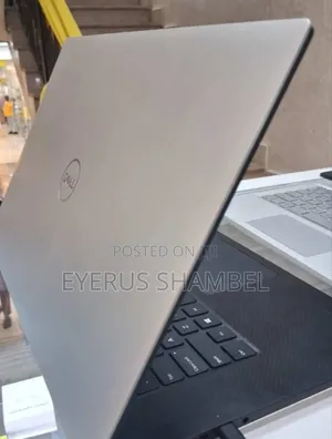 New Laptop Dell 16GB Intel Core I7 SSD 512GB