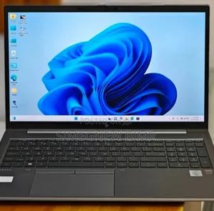 New Laptop HP ZBook Firefly 15 G7 16GB Intel Core I7 SSD 512GB