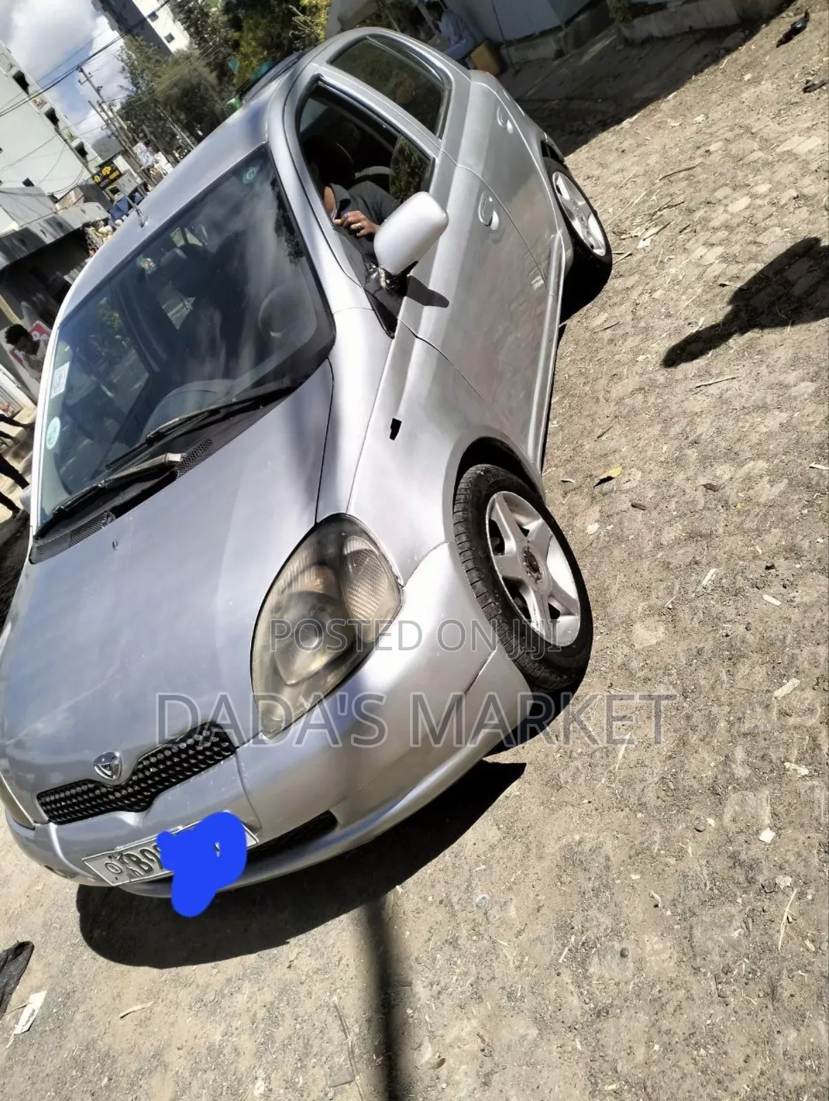 Toyota Vitz 2001 Silver