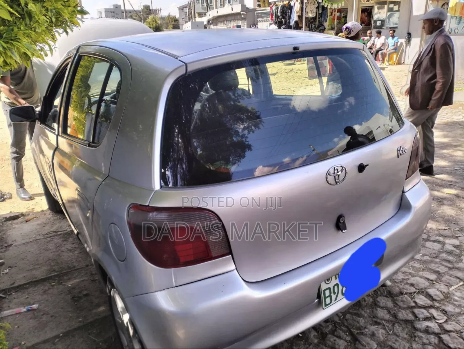 Toyota Vitz 2001 Silver