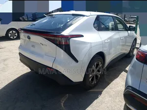 New Toyota bZ4X 2024 White