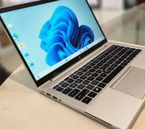 New Laptop HP EliteBook 840 G8 16GB Intel Core I5 SSD 512GB