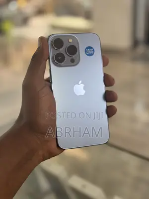 Photo - Apple iPhone 13 Pro 256 GB Blue