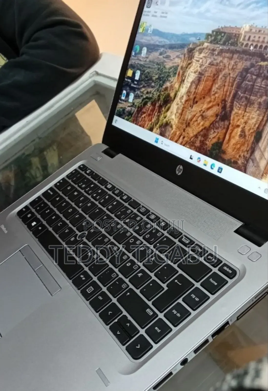 New Laptop HP EliteBook 840 G3 8GB Intel Core I5 HDD+SSD 256GB