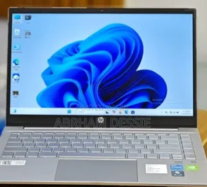 Photo - New Laptop HP 16GB Intel Core I7 SSD 512GB