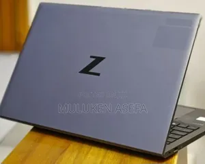 New Laptop HP ZBook Firefly 15 G7 16GB Intel Core I7 SSD 512GB