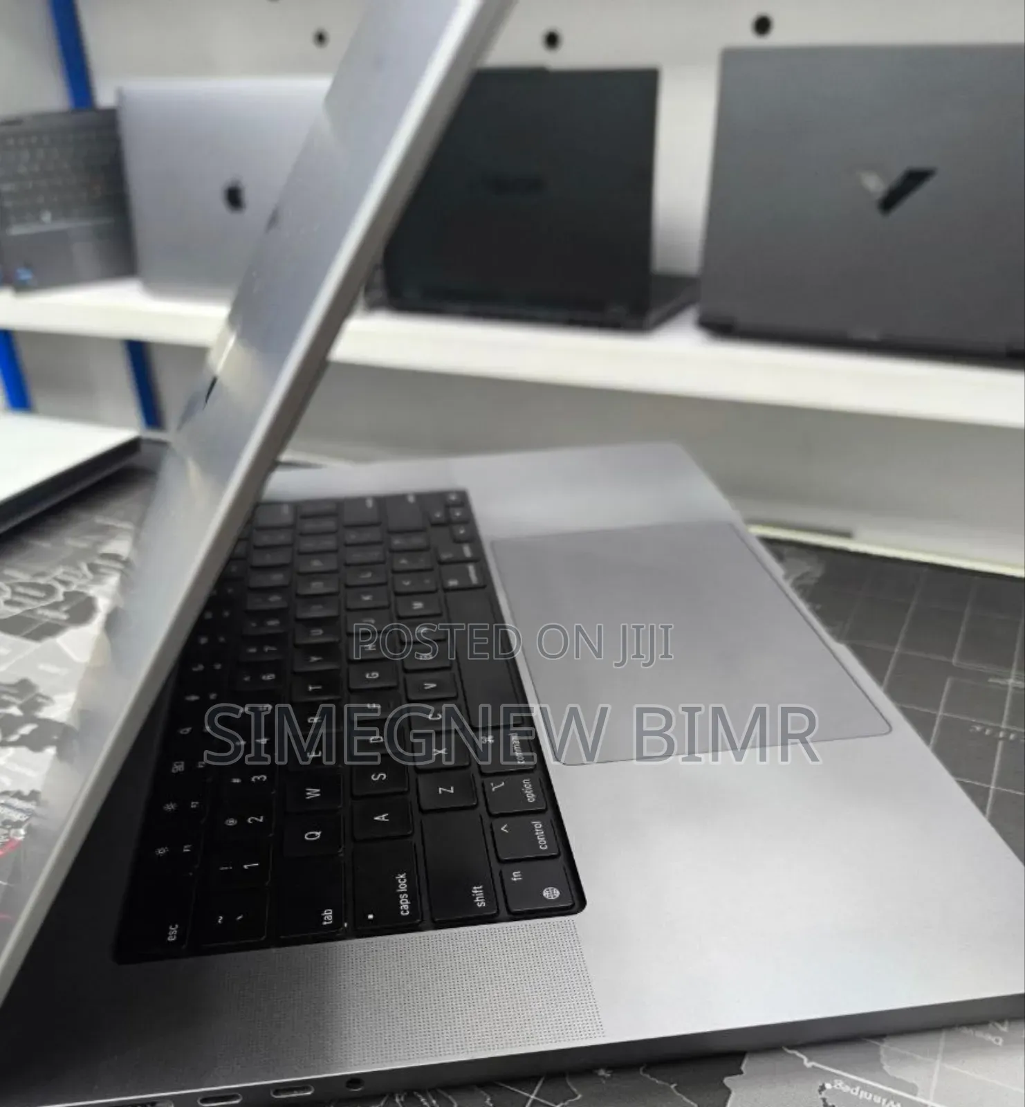 New Laptop Apple MacBook Pro M1 64GB Apple M1 Pro SSD 1T