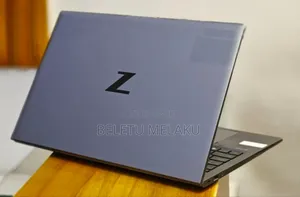 New Laptop HP ZBook Firefly 15 G7 16GB Intel Core i7 SSD 512GB