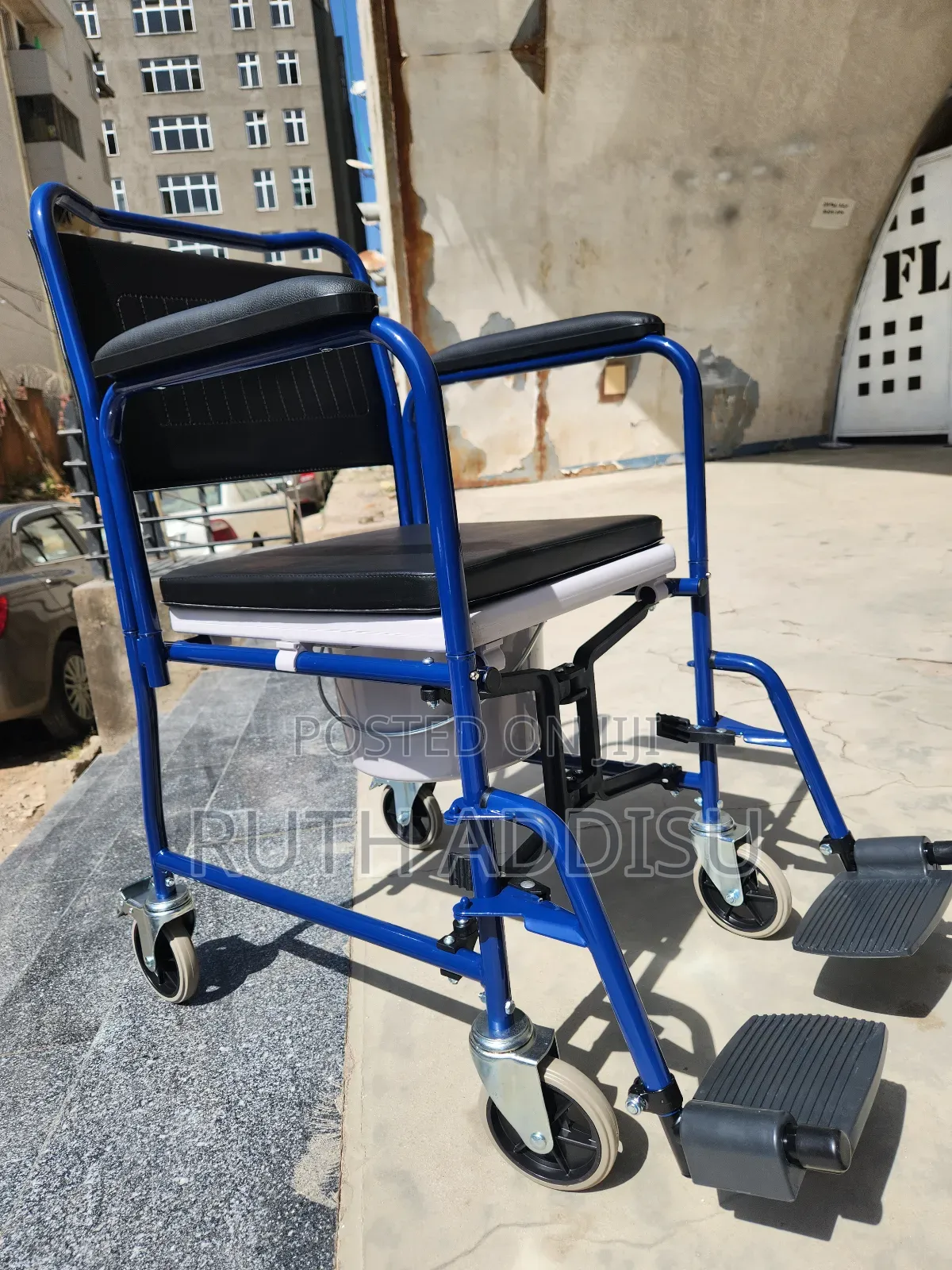 Commode Four Mini Wheels Wheelchair輕傷wheelchair考驗wheelchair蝨我wheelchai