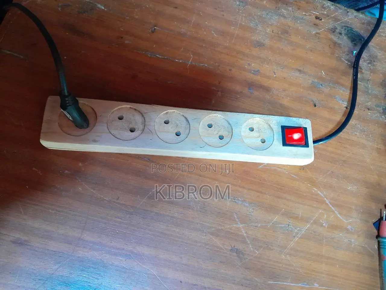 Power Strip ( ማከፋፍያ