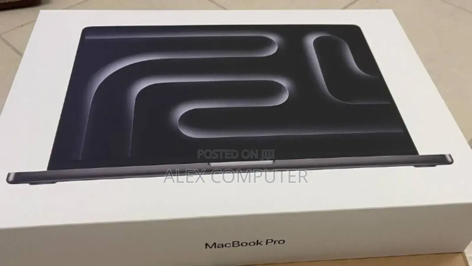 New Laptop Apple MacBook 24GB Apple M4 Pro SSD 512GB