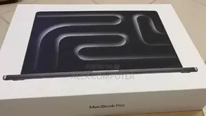 New Laptop Apple MacBook 24GB Apple M4 Pro SSD 512GB