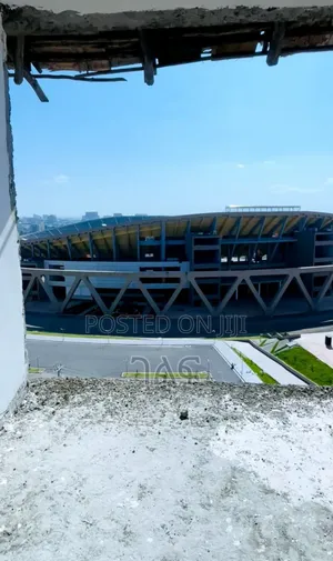 2bdrm Apartment in ቦሌ መድሃኒያለም አካባቢ 80%, Bole for sale