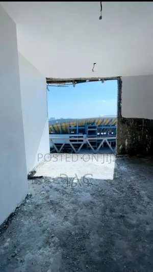 2bdrm Apartment in ቦሌ መድሃኒያለም አካባቢ 80%, Bole for sale