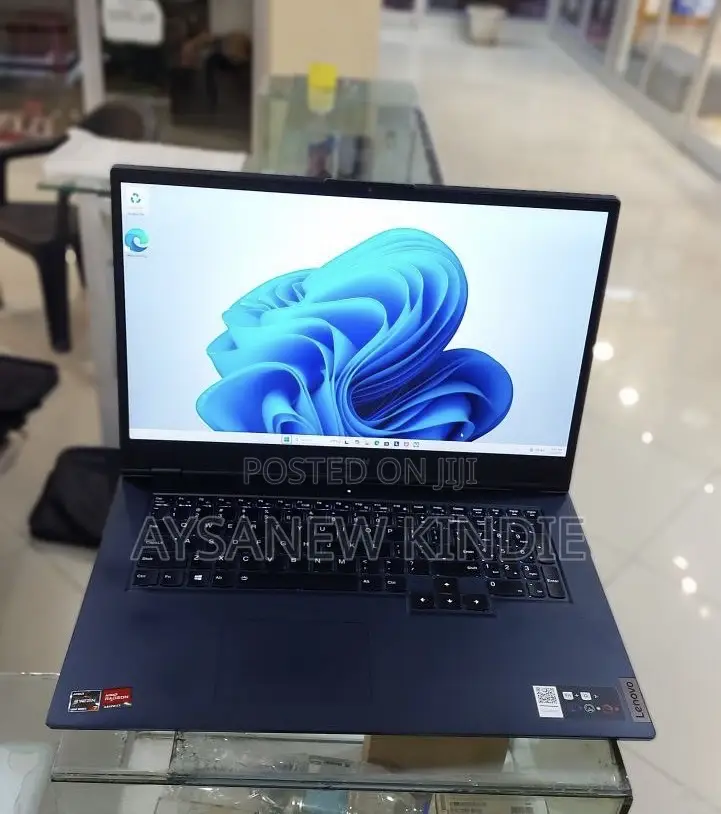 New Laptop Lenovo Legion 5 16GB AMD Ryzen 7 SSD 1T