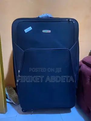 Photo - Luggage Bag
