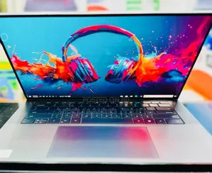 New Laptop Dell Precision 5550 16GB Intel Core i7 SSD 512GB