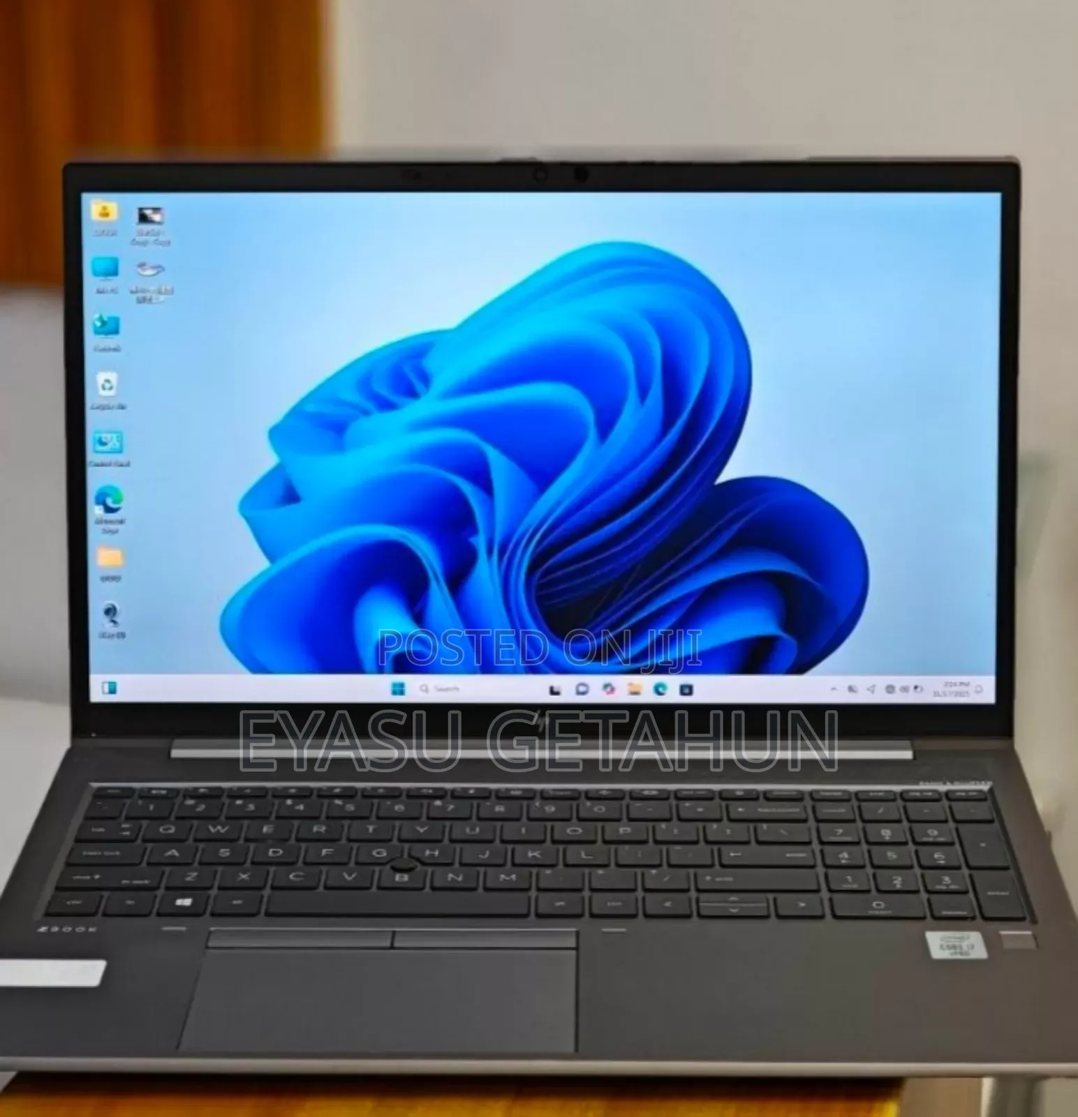 New Laptop HP ZBook Firefly 15 G7 16GB Intel Core I7 SSD 512GB