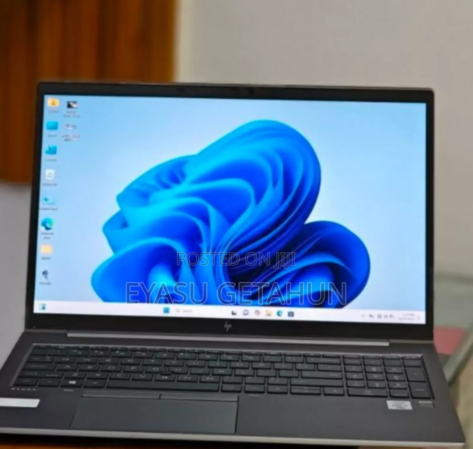 New Laptop HP ZBook Firefly 15 G7 16GB Intel Core I7 SSD 512GB