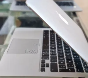 New Apple MacBook Pro 2024 M3 14-Inch 8GB Intel Core I7 SSD 256GB