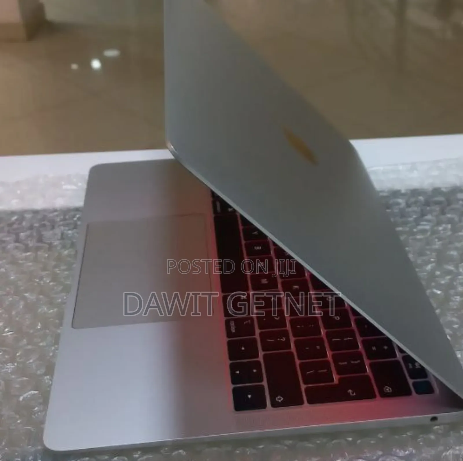 New Laptop Apple MacBook Air 2018 8GB Intel Core I5 SSD 128GB