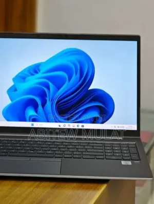 Photo - New Laptop HP ZBook Firefly 15 G7 16GB Intel Core I7 SSD 512GB